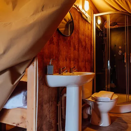Sunset Retreats Safari Tent Ombersley Exterior photo