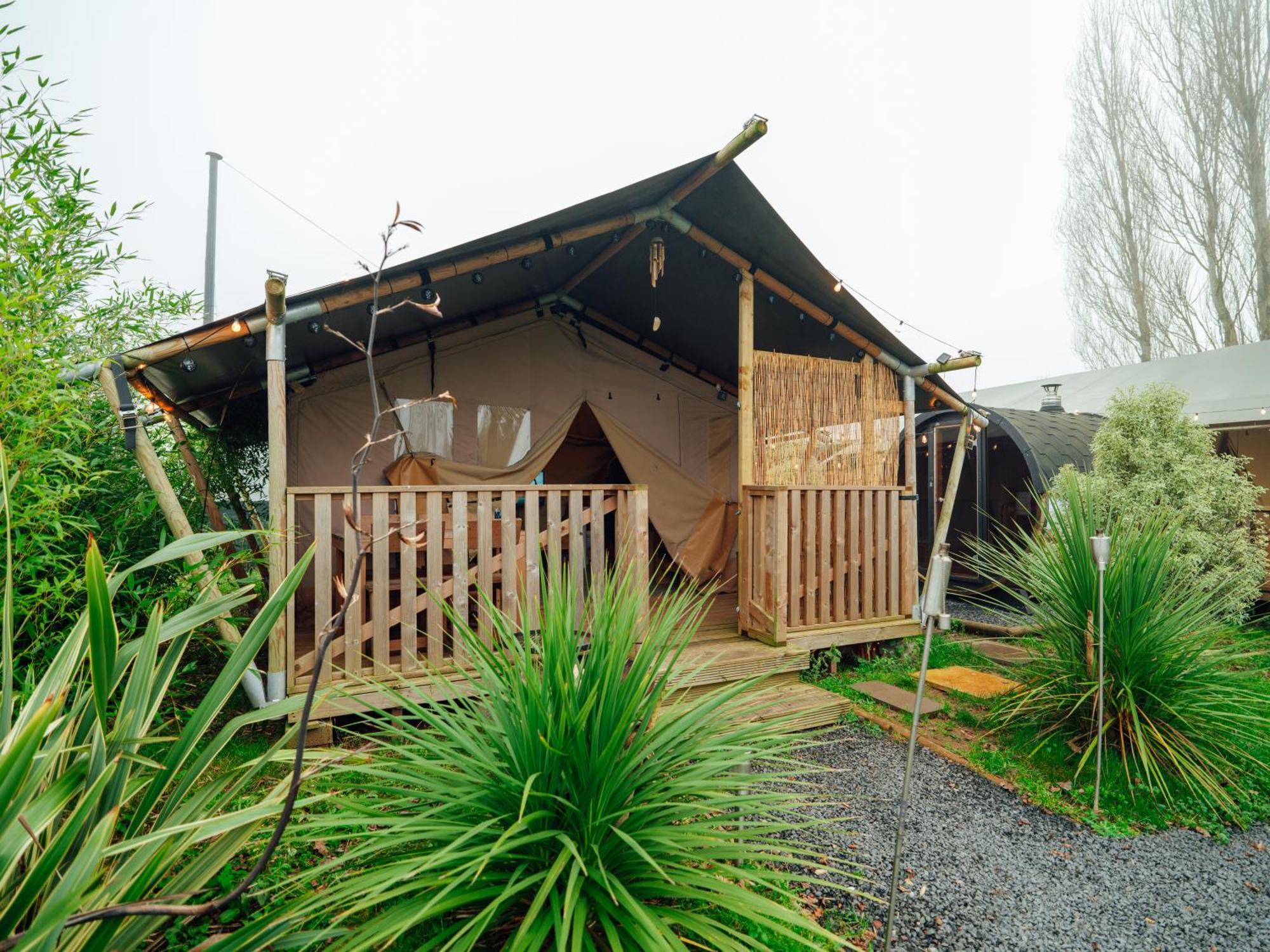 Sunset Retreats Safari Tent Luxury tent Ombersley