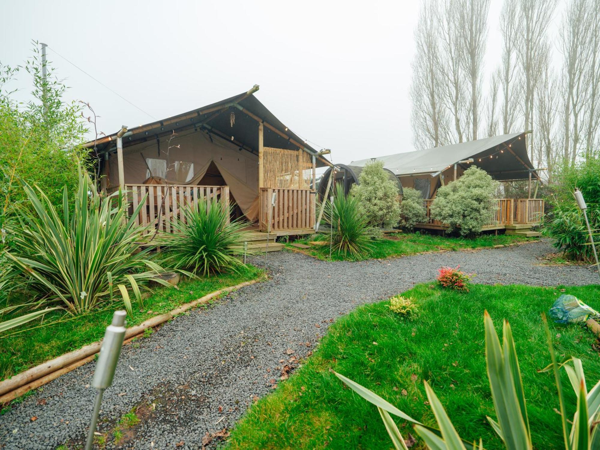 Sunset Retreats Safari Tent Ombersley